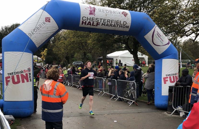 Lee runs Chesterfield Half Marathon for Ashgate Hospice Lee Rowley